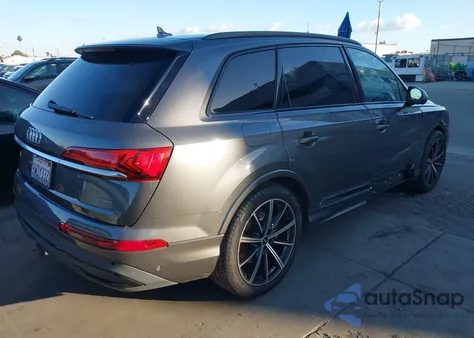 2021 Audi Q7 Prestige 55 Tfsi Quattro Tiptronic z USA, uszkodzony, nr VIN WA1VXBF79MD032133